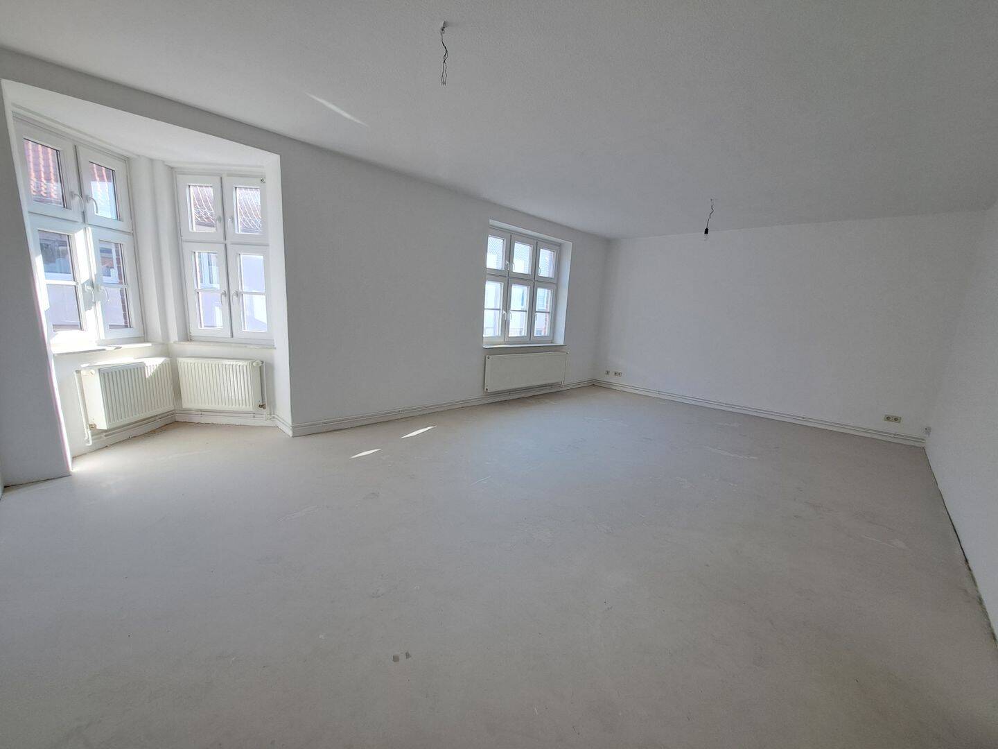 Großzügige 2-Zimmer-Wohnung mit Badewanne in Bremerhaven-Lehe, 27568 Bremerhaven (Lehe Mitte Überseehafen)