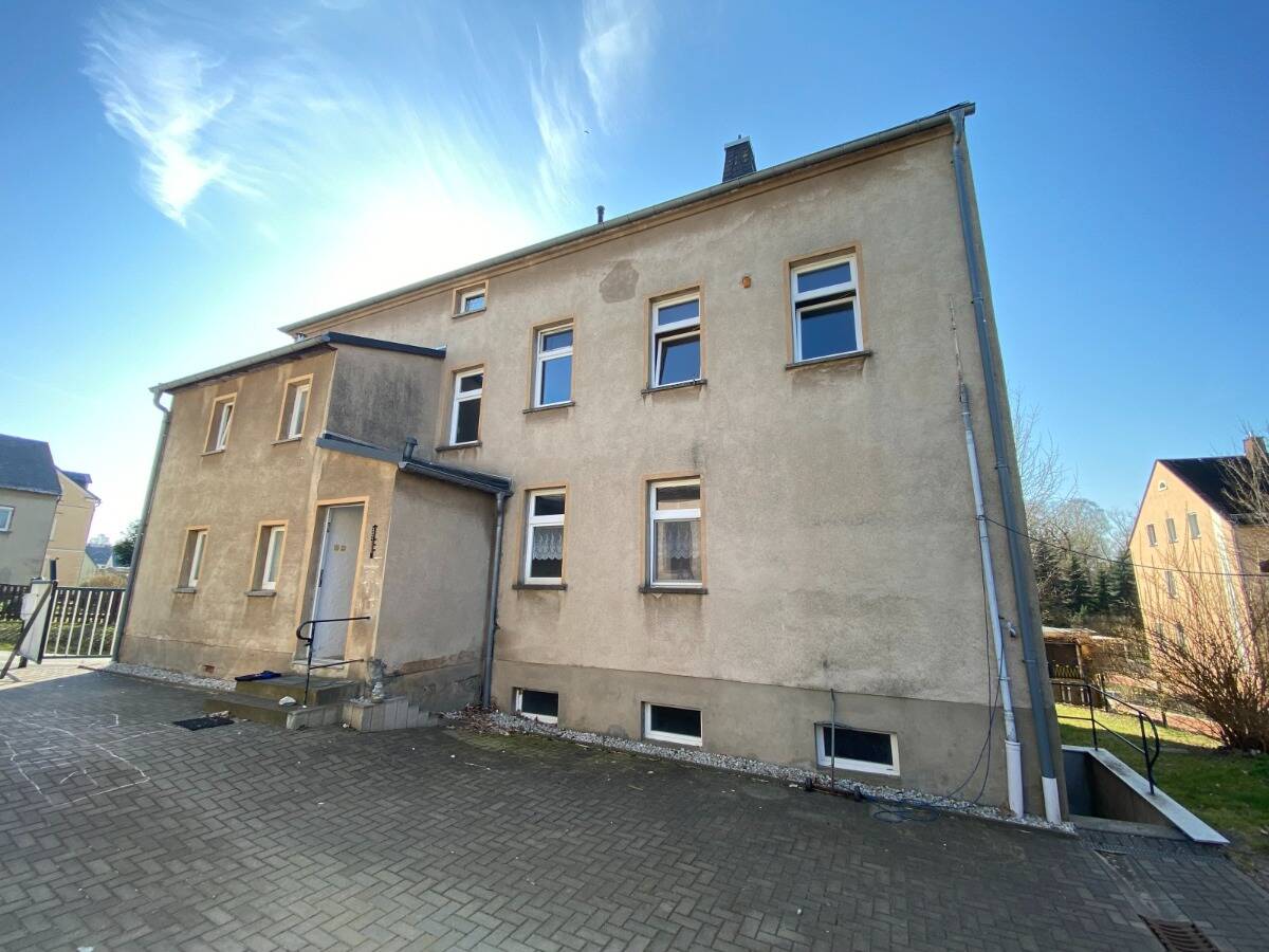 Solides Wohnhaus mit großem Grundstück und vielseitigem Nebengelass, 9575 Eppendorf