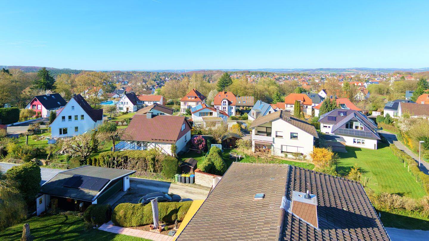 renovierte 4-Zimmer-Eigentumswohnung in toller Lage von Hiddesen, 32760 Detmold