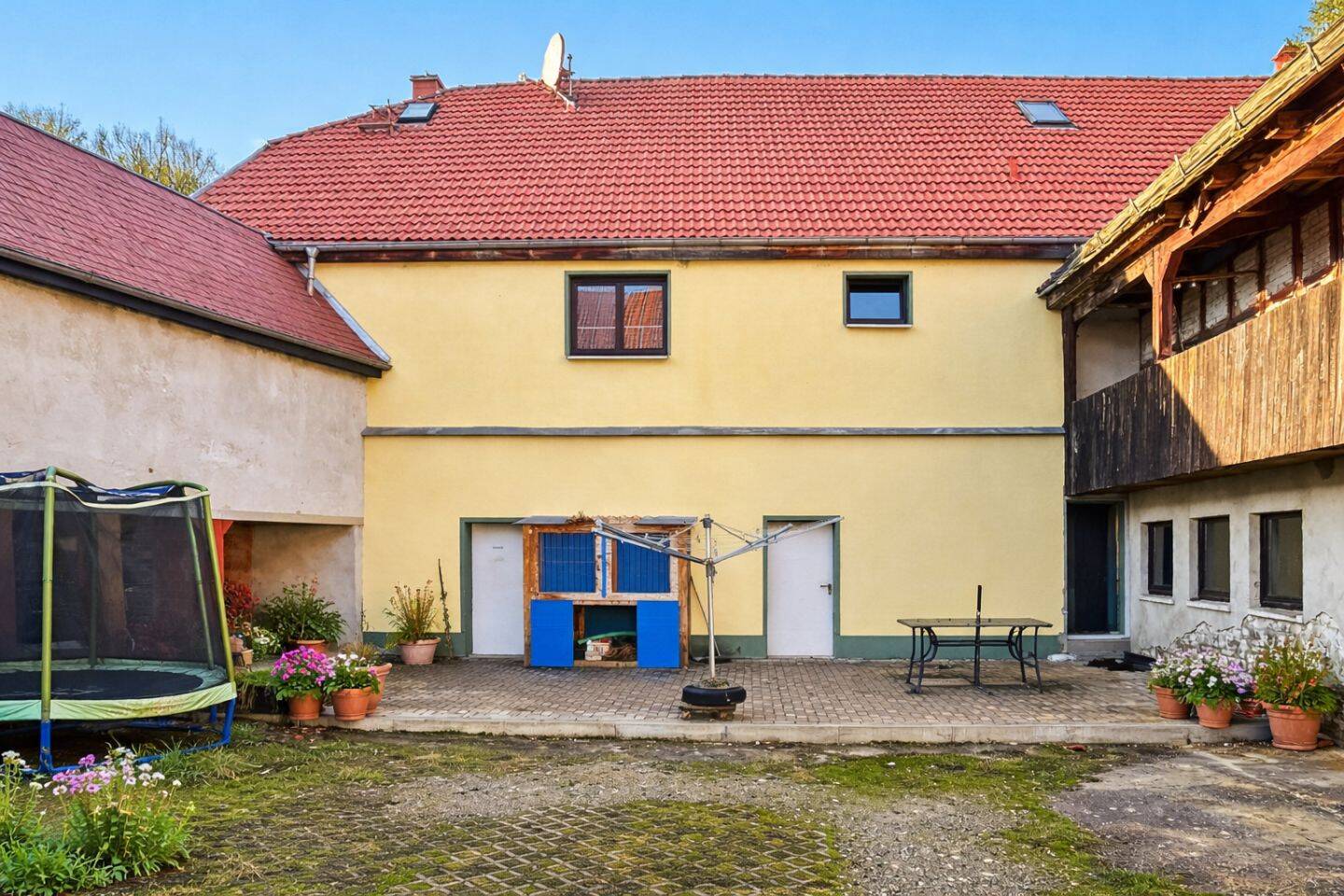 Gepflegtes und vollvermietetes 4-Familienhaus zwischen Weimar und Jena in Magdala, 99441 Magdala