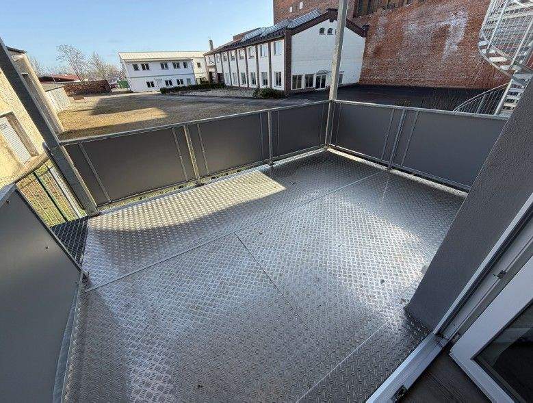 +++ Schöne Einraumwohnung mit Balkon +++, 6712 Zeitz