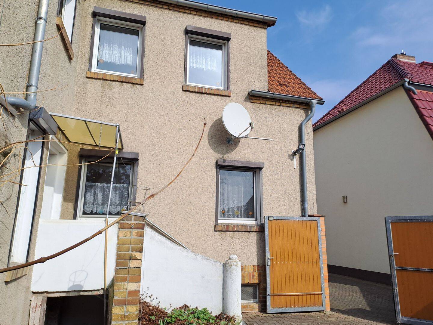 Handwerkertraum! Großes Wohnhaus mit Ausbaureserven in Bobbau, 6766 Bitterfeld-Wolfen