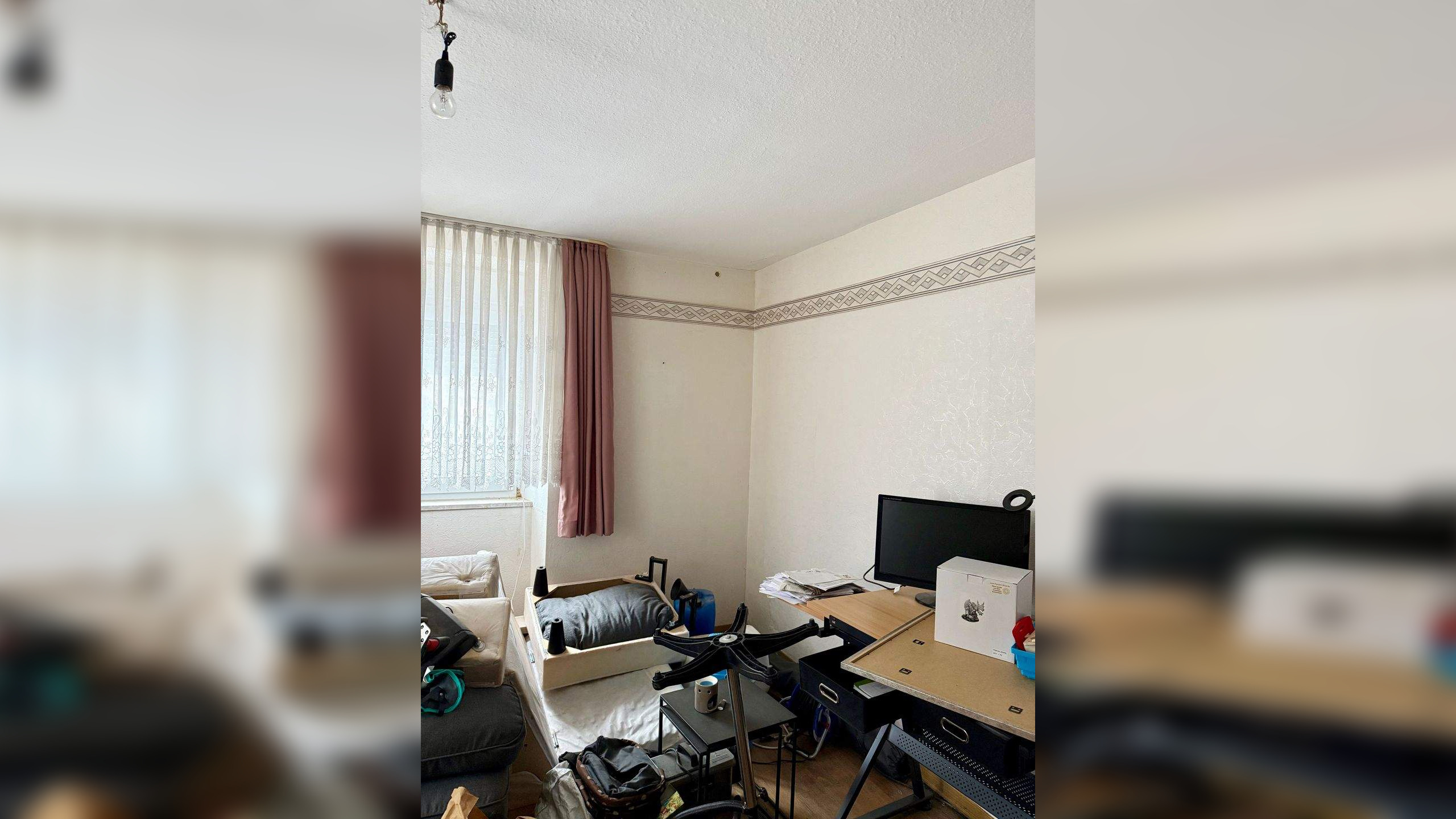 Renovierungsbedürftiges Wohnhaus mit Nebengebäuden & 4 Garagen – ideal für Handwerker, 54689 Dahnen