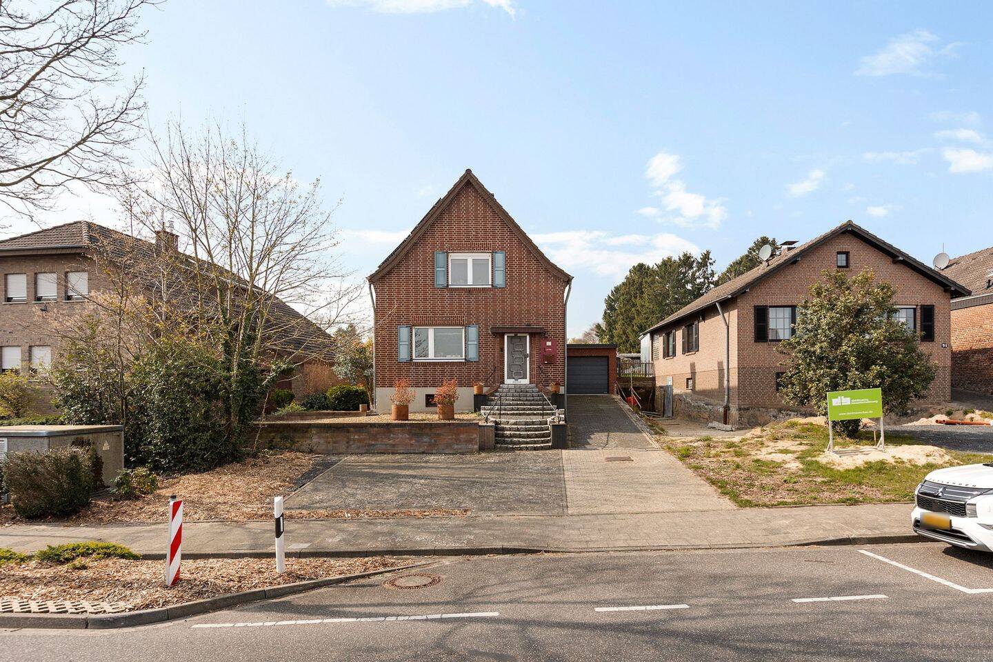 Nachhaltig wohnen, großzügiges Einfamilienhaus mit Wintergarten, Garage, Keller und viel Privatsphäre…, 52538 Gangelt