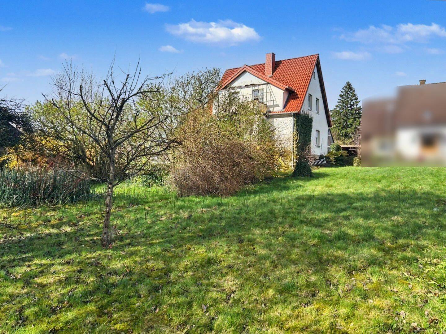 Einfamilienhaus in Detmold-Hiddesen mit großem Grundstück und viel Potenzial, 32760 Detmold