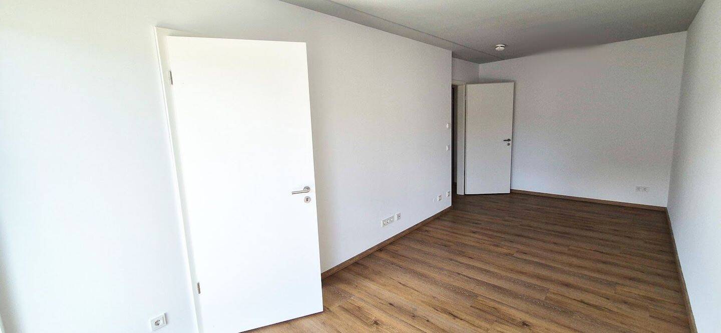 Genießen Sie das Wohnen mit Balkon! Helle 2 Zimmer, Einbauküche + Aufzug + TG-Platz – 52074 Aachen – Vorschaubild 5