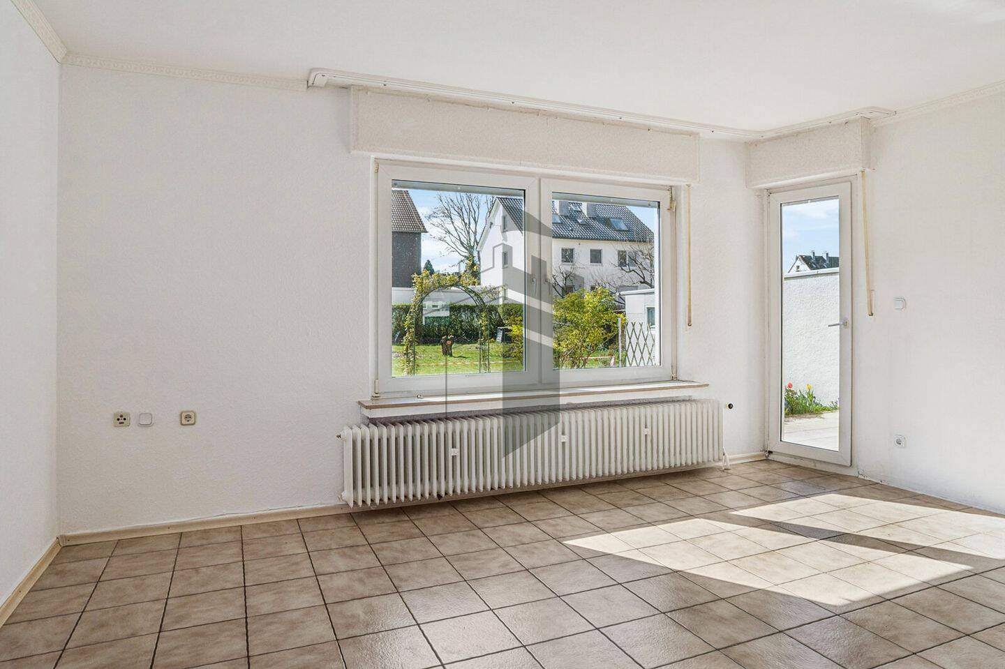 DORTMUND-PERSEBECK: Viel Platz für Ihre Ideen – 2-Familienhaus mit Ausbaupotenzial in ruhiger Lage, 44227 Dortmund