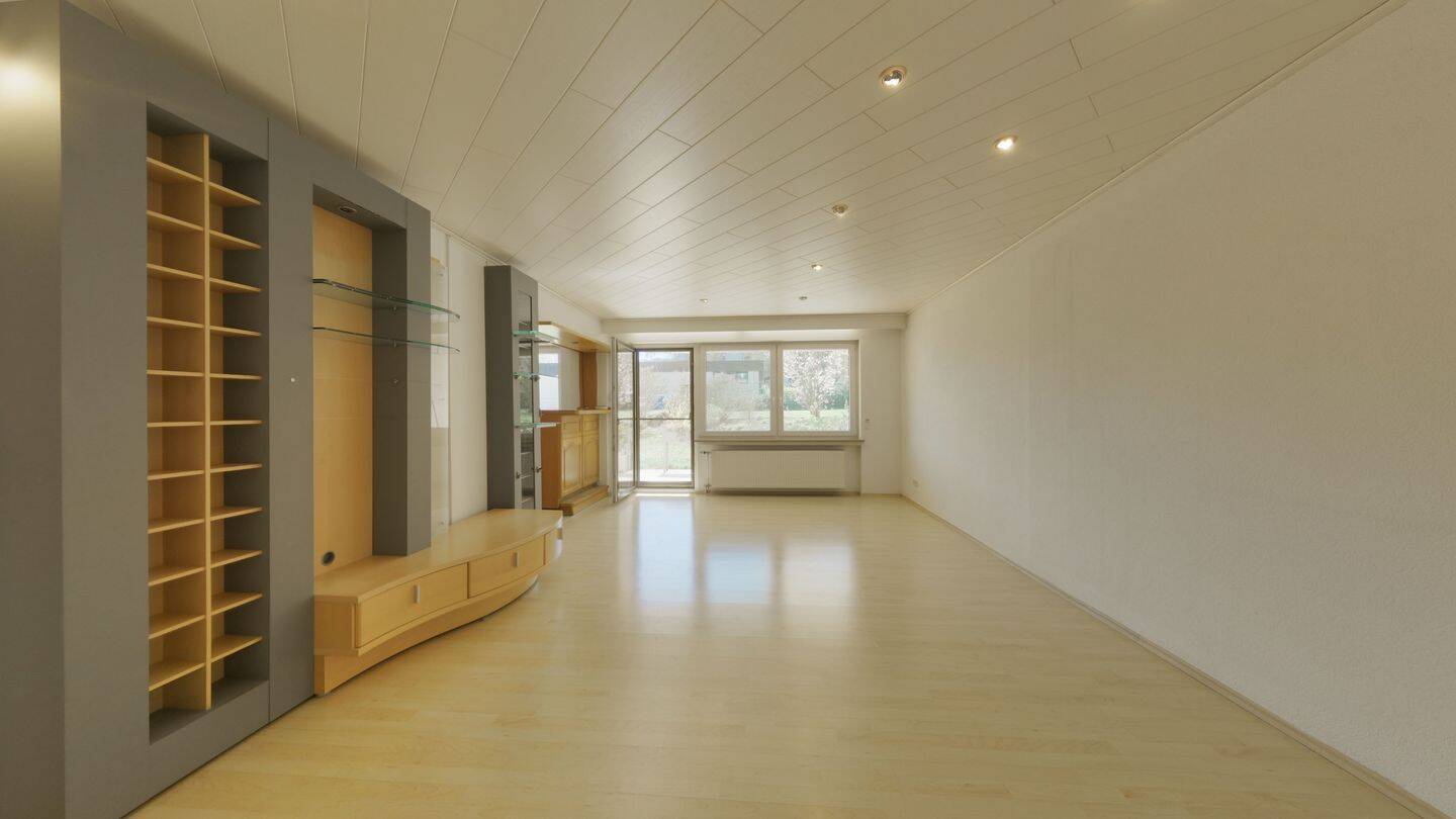 Großzügige 4-Zimmer-Erdgeschosswohnung in zentraler Lage mit Tiefgaragestellplatz, 89143 Blaubeuren