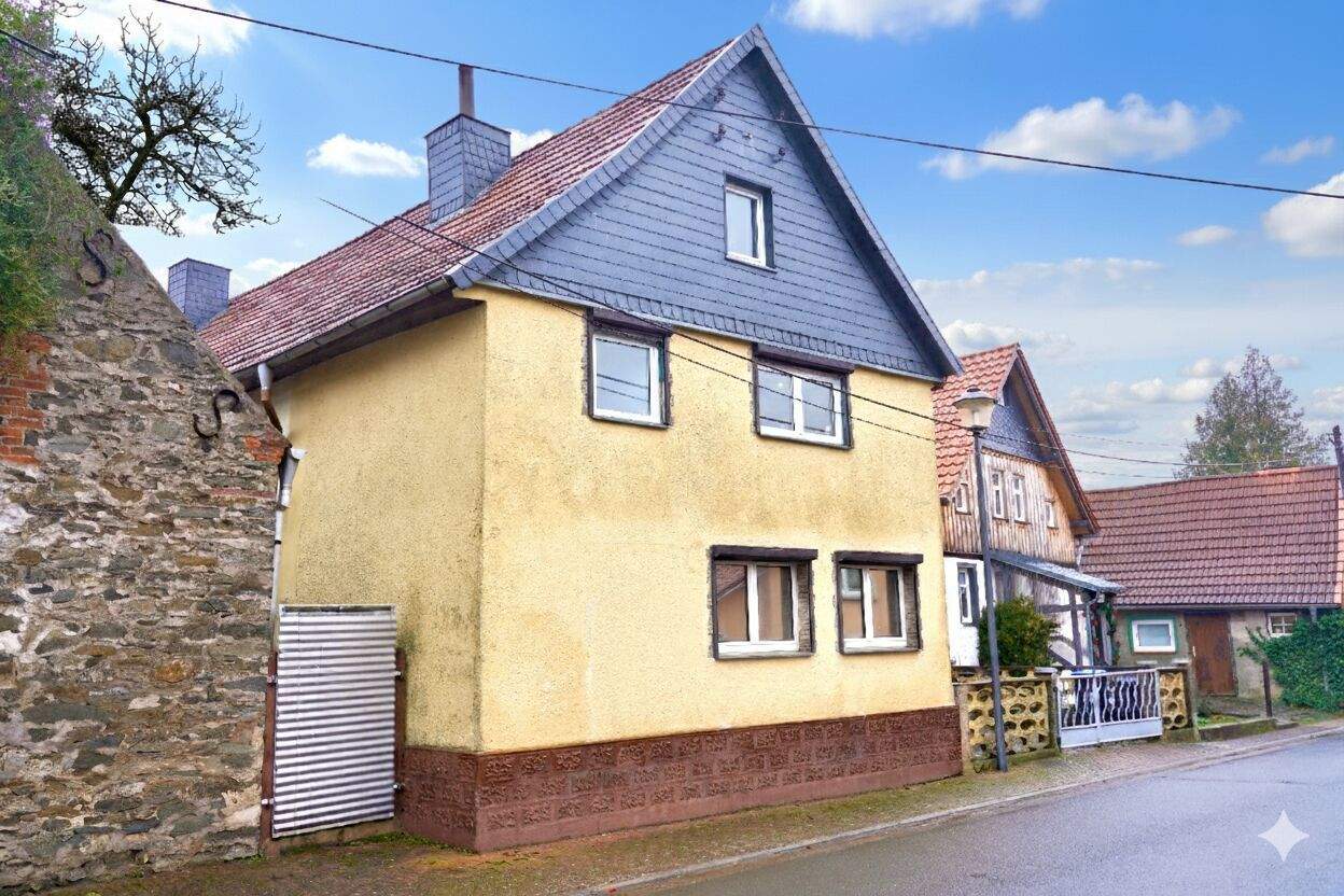 Was war, macht möglich, was kommt! (Handwerker-Projekt-Haus), 6536 Berga