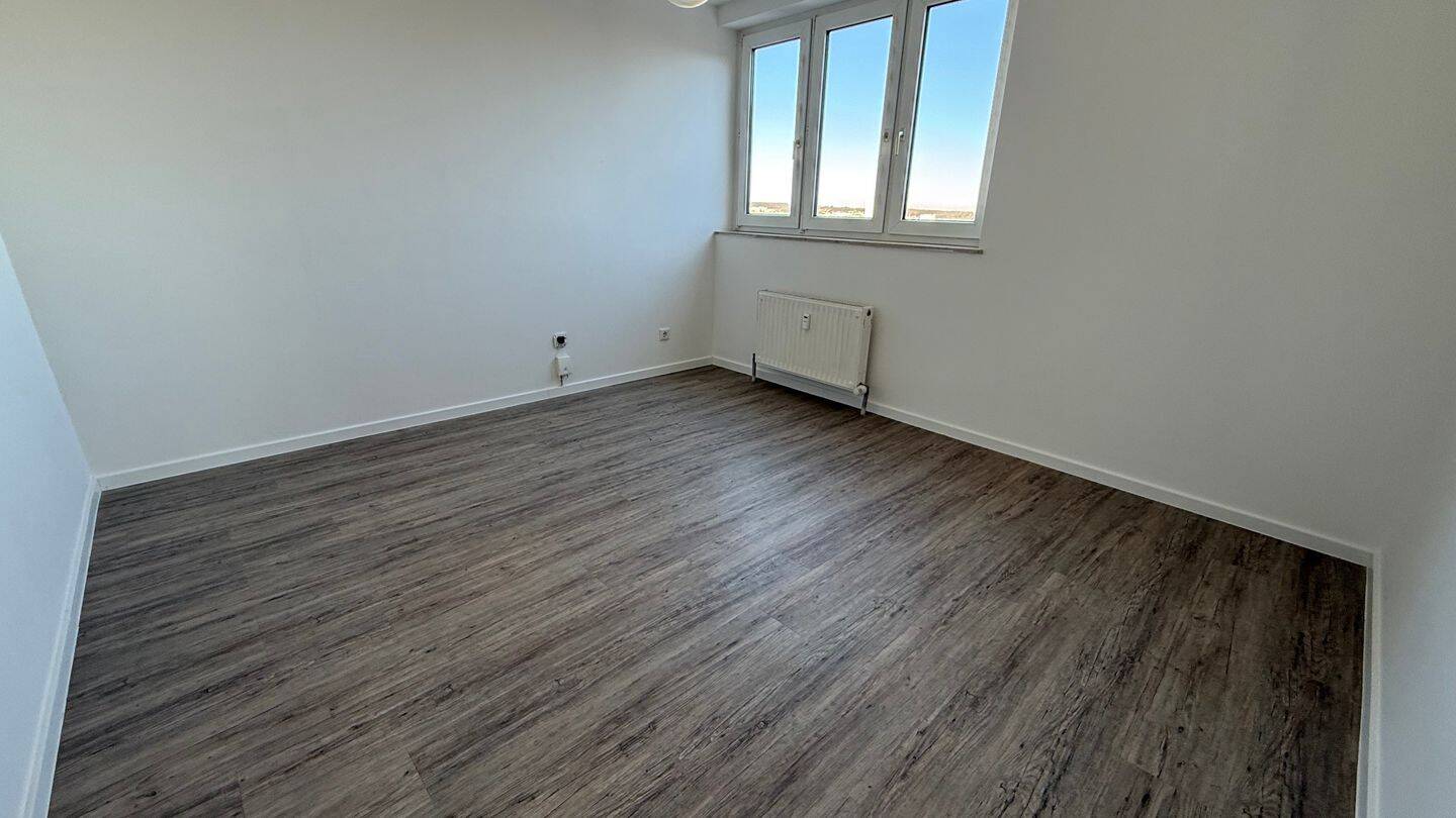 DG-Maisonette inkl EBK / Laminat / Bad mit Fenster + Dusche u.v.m. – Chemnitz – Vorschaubild 6