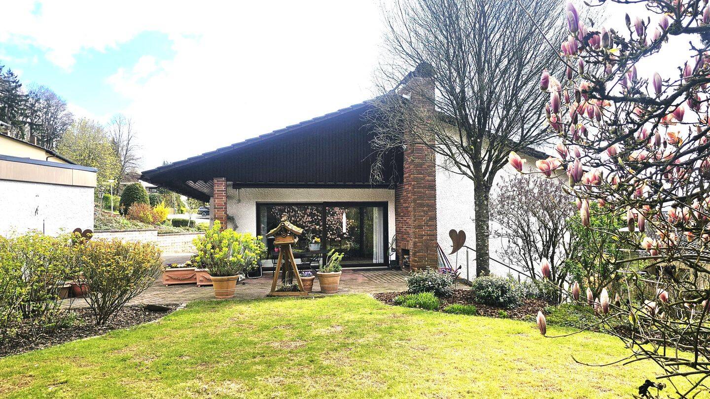 Gepflegtes Einfamilienhaus mit traumhaftem Garten, 66571 Eppelborn