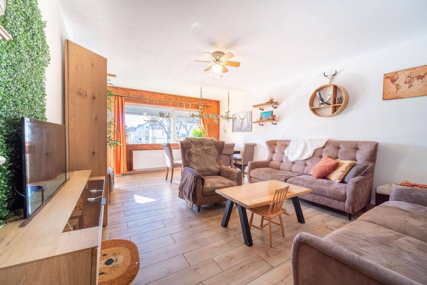 Hochparterre Wohnung mit Balkon und Stellplatz, 78073 Bad Dürrheim