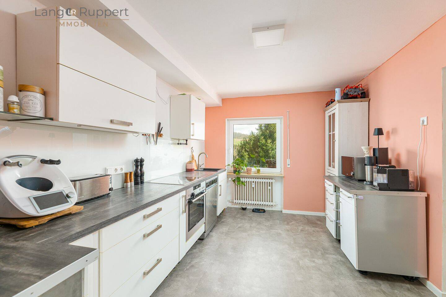 Moderne Eigentumswohnung mit Terrasse und Carport, 69509 Mörlenbach