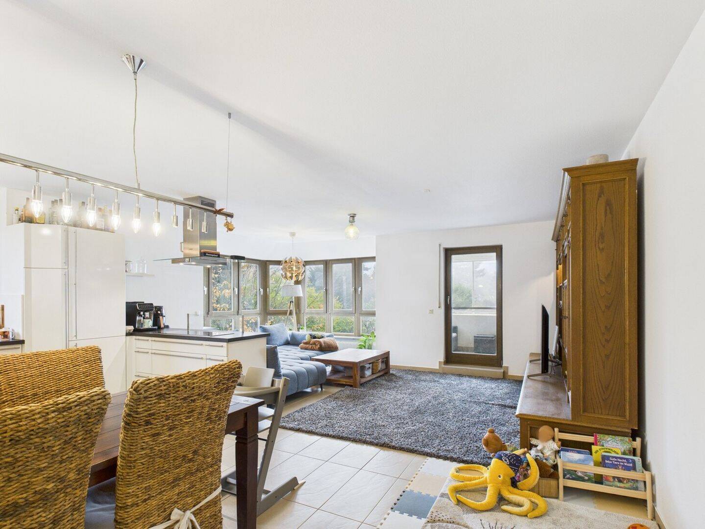 Attraktive 3-Zimmer-Wohnung mit Balkon & Garage in bester Lage von Budenheim, 55257 Budenheim