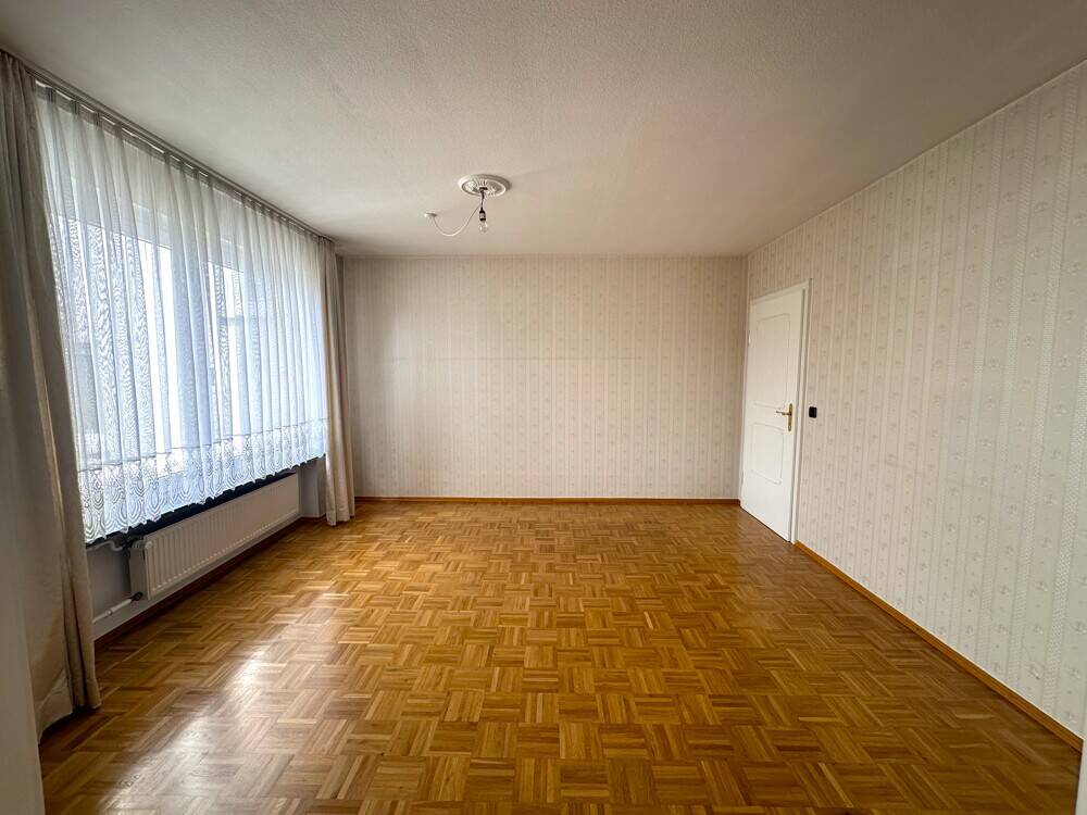 Lichtdurchflutetes Einfamilienhaus mit großem Garten – ideal für Familien, 63911 Klingenberg a. Main