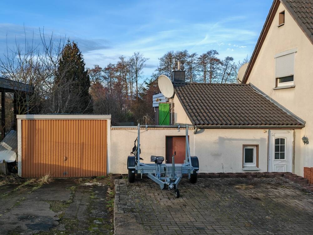 Charmantes Haus in ruhiger Randlage mit großem Grundstück – Nur in der Zwangsversteigerung, 32547 Bad Oeynhausen