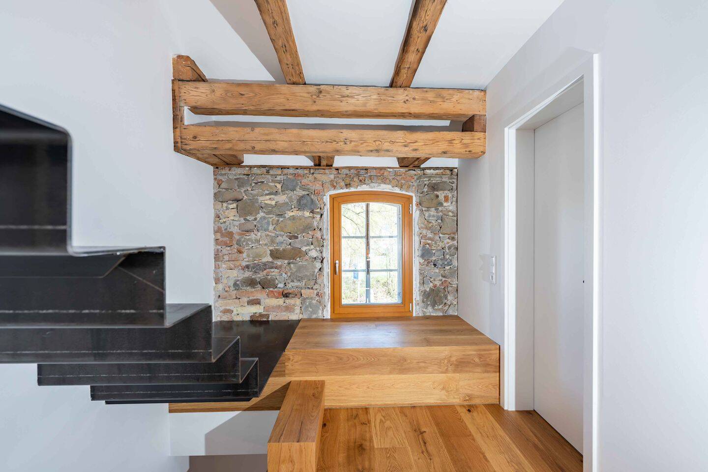 Illerblick.Altstadflair.Kernsaniert – Stilvolles Reihenmittelhaus am Puls der Stadt Kempten, 87435 Kempten (Allgäu) (Adelharz Eich Kempten Rothkreuz Steufzgen)
