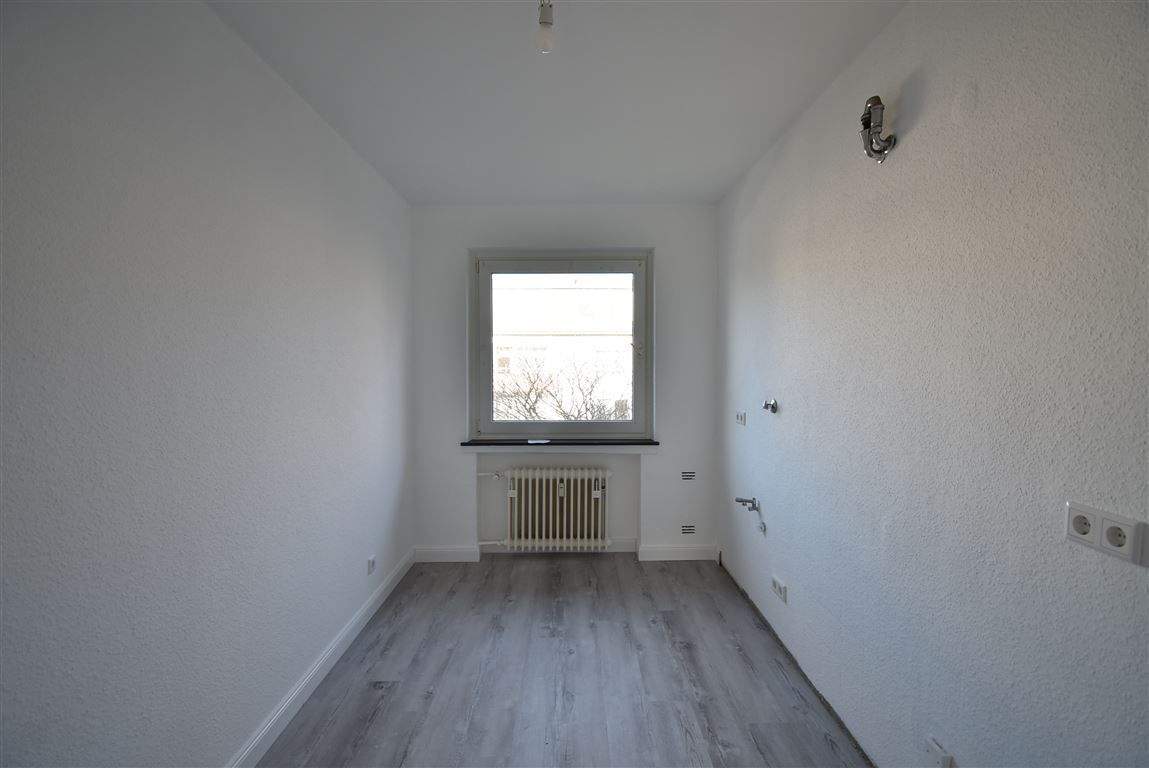 Idealer Grundriss! 3-Zimmer-Wohnung mit Balkon in Röttgersbach – 47169 Duisburg – Vorschaubild 3