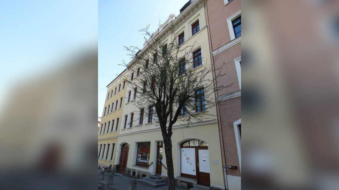 Geräumiges Mehrfamilienhaus mit Nähe zu Schulen und Parks in Görlitz, 2826 Görlitz