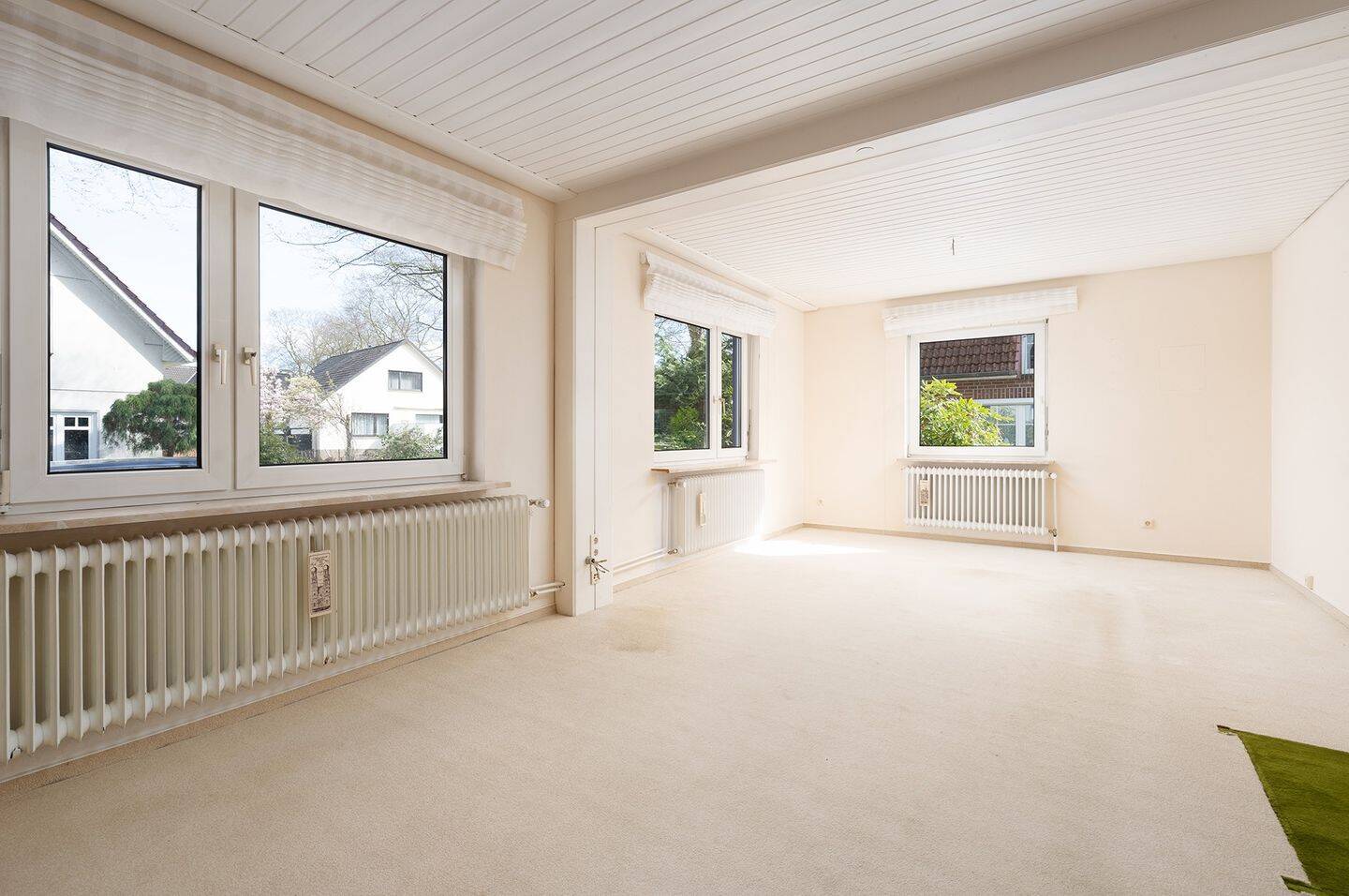 Freistehendes Einfamilienhaus mit großem Grundstück in Bremen-Aumund