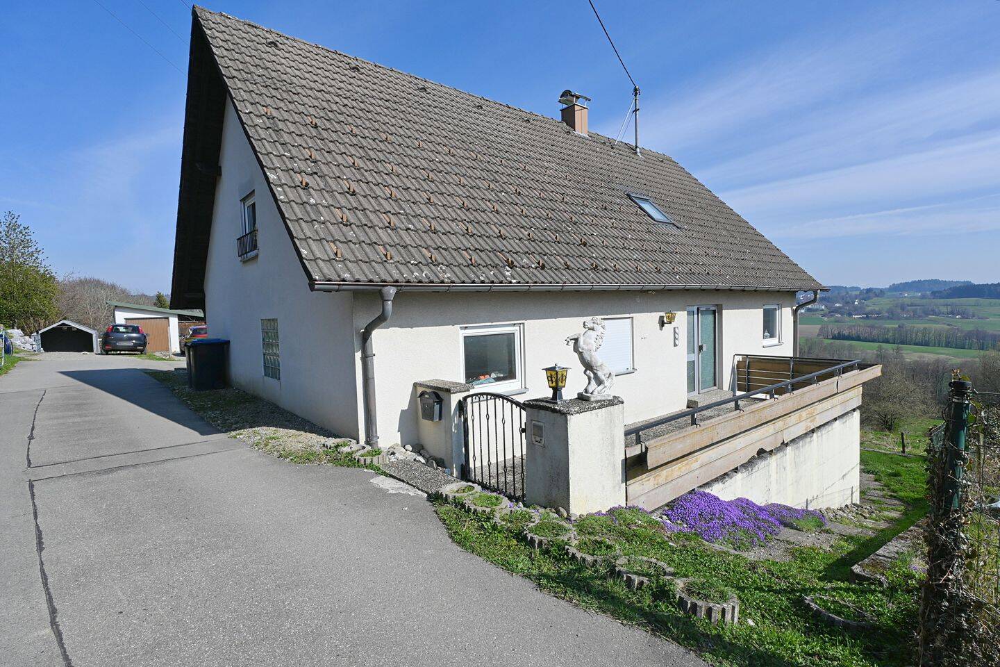 Wohnen im Grünen (Tier / Pferdehaltung möglich) mit atemberaubendem Panoramablick und viel Land, 88287 Grünkraut