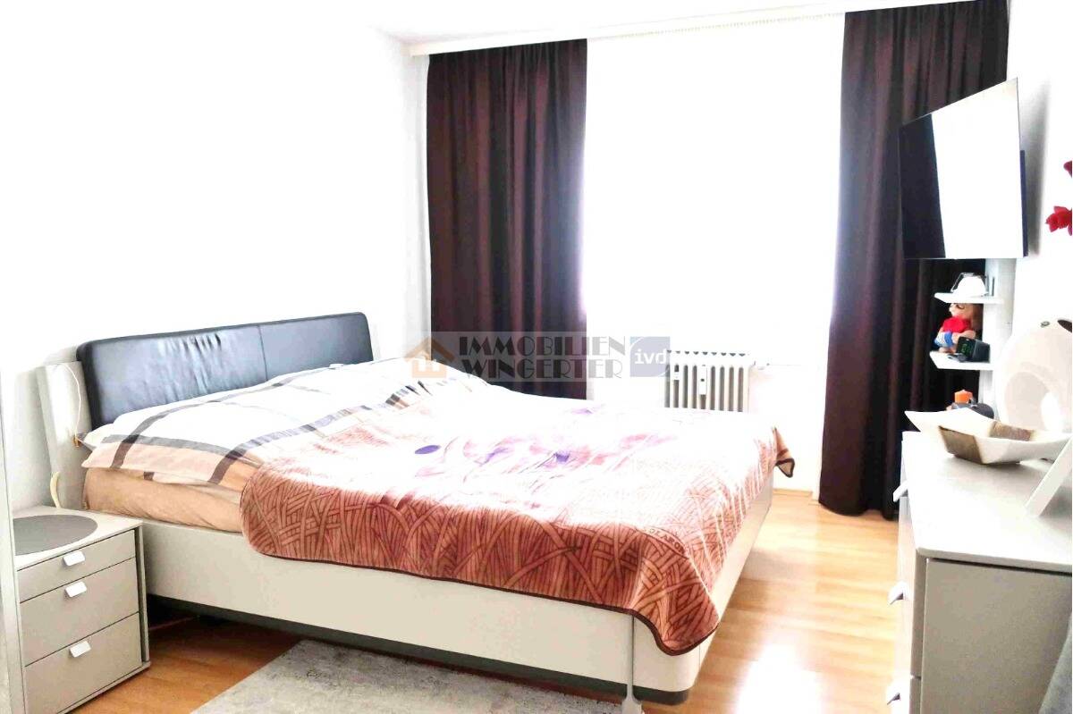 2-Zimmer-Wohnung mit Balkon im Regensburger Stadtwesten, 93049 Regensburg (Großprüfening-Dechbetten-Königswiesen Innenstadt Westenviertel)