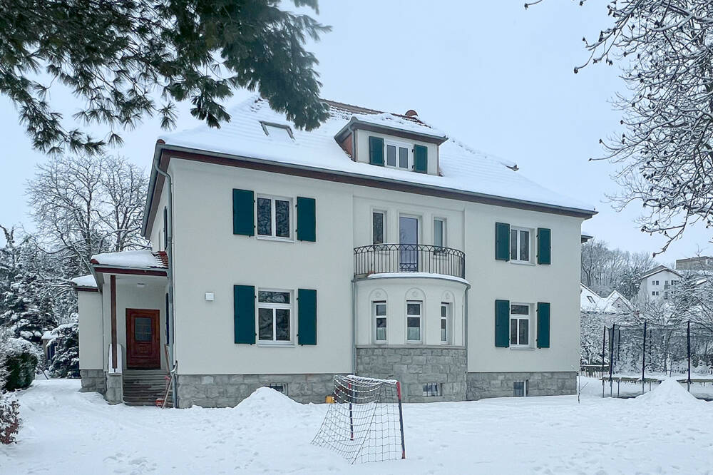 Exklusive Altbauwohnung mit eigenem Garten und Stellplätzen, 99310 Arnstadt