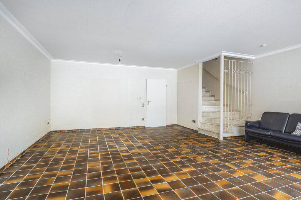 Bezugsfreies Einfamilienhaus mit viel Platz für die ganze Familie Nähe Schloss Schönau – 52072 Aachen – Vorschaubild 3
