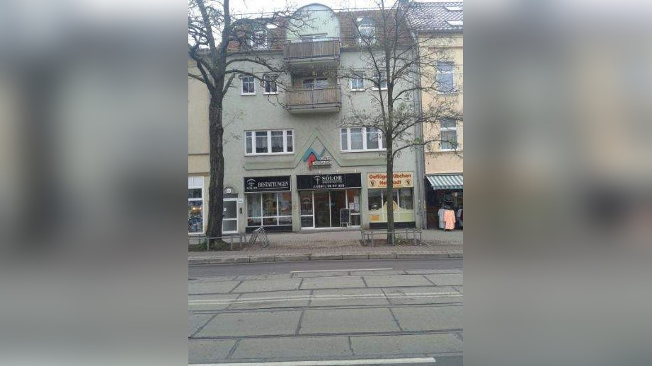 schöne 3 Raum Wohnung mit Balkon und Einbauküche – Magdeburg – Vorschaubild 3