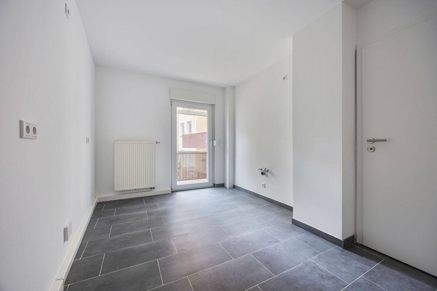 Stilvoll kernsanierte 3,5-Zimmer-Wohnung (18) in unmittelbarer Burgnähe – Nürnberg – Vorschaubild 3