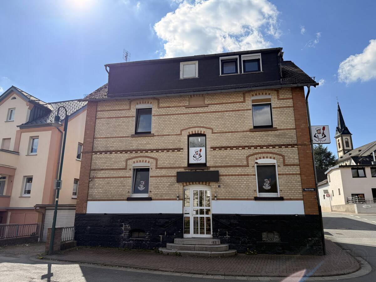 Chance für Macher: Wohn- & Geschäftshaus mit Gastro-Potenzial in Hartenrod, 35080 Bad Endbach