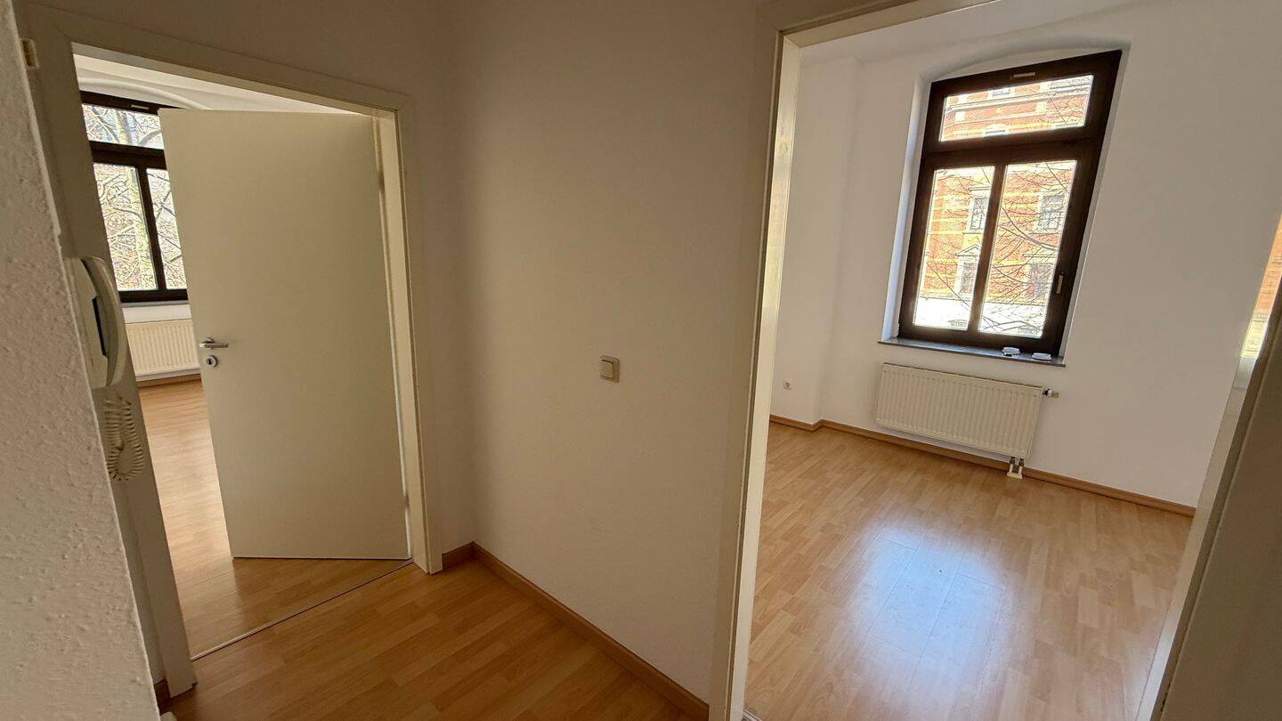 4. OG – Balkon am Wohnzi. – Bad mit Wanne – frei ab SOFORT – Chemnitz – Vorschaubild 4