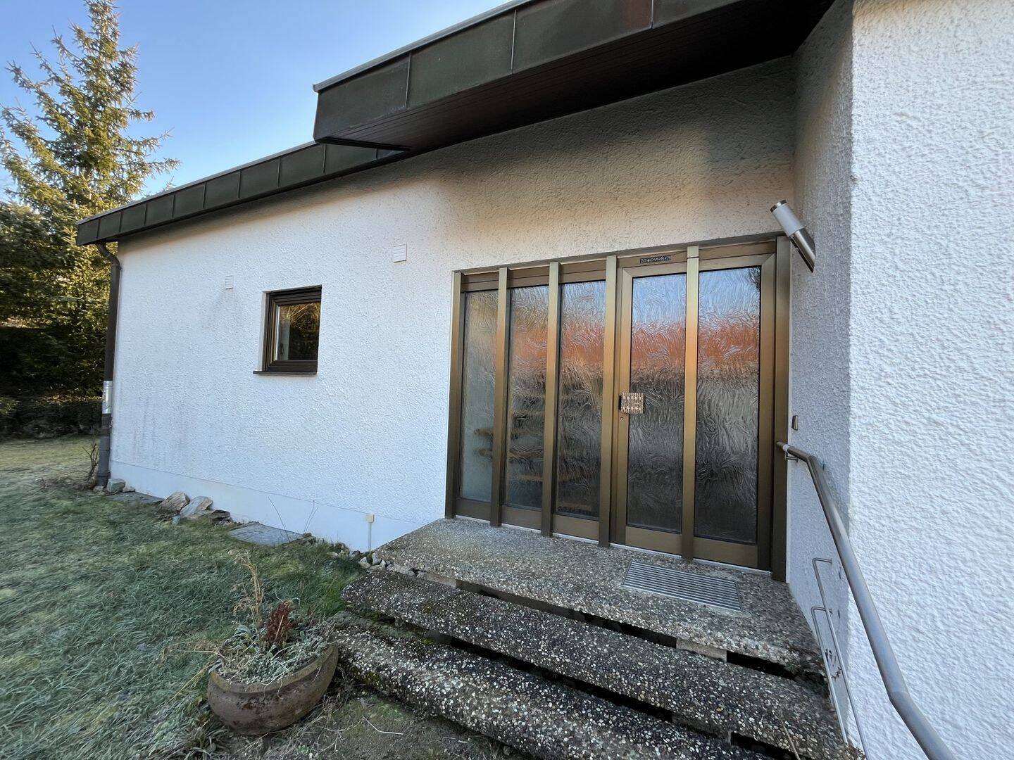 Aid.-Deufringen: Charmantes Einfamilienhaus mit ELW im Grünen, 71134 Aidlingen