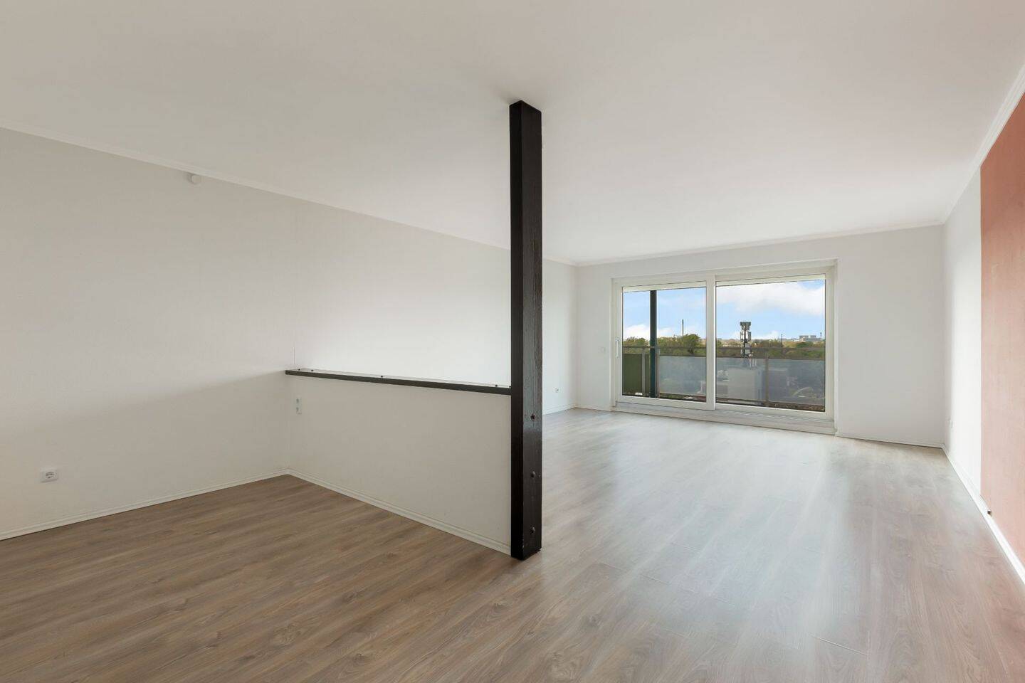 Großzügige 2-Zimmer Wohnung mit Panoramablick in Düsseldorf-Ludenberg!
