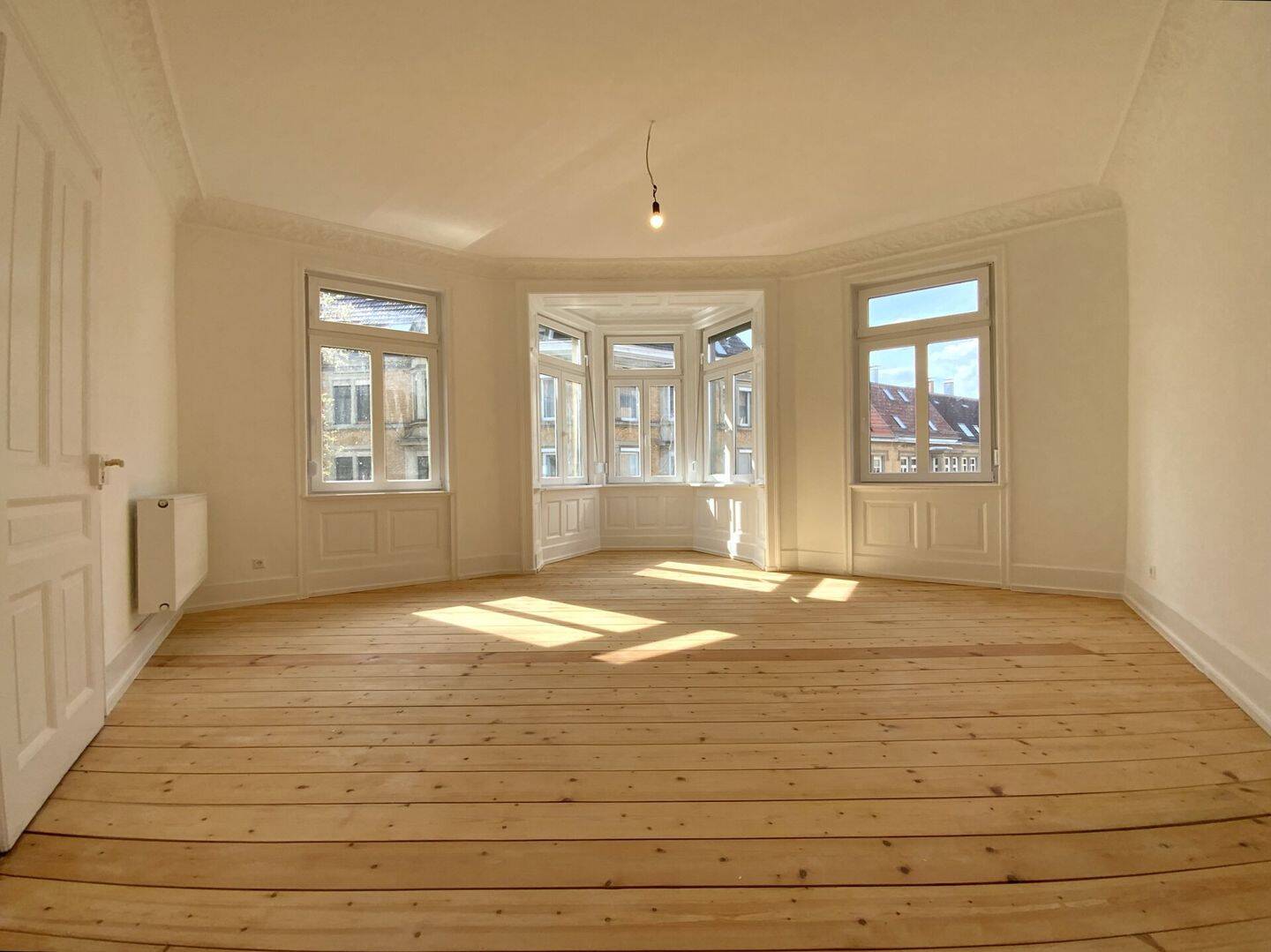 Attraktive und großflächige 3-Zimmer-Altbauwohnung im Stuttgarter Süden – 70180 Stuttgart – Vorschaubild 3