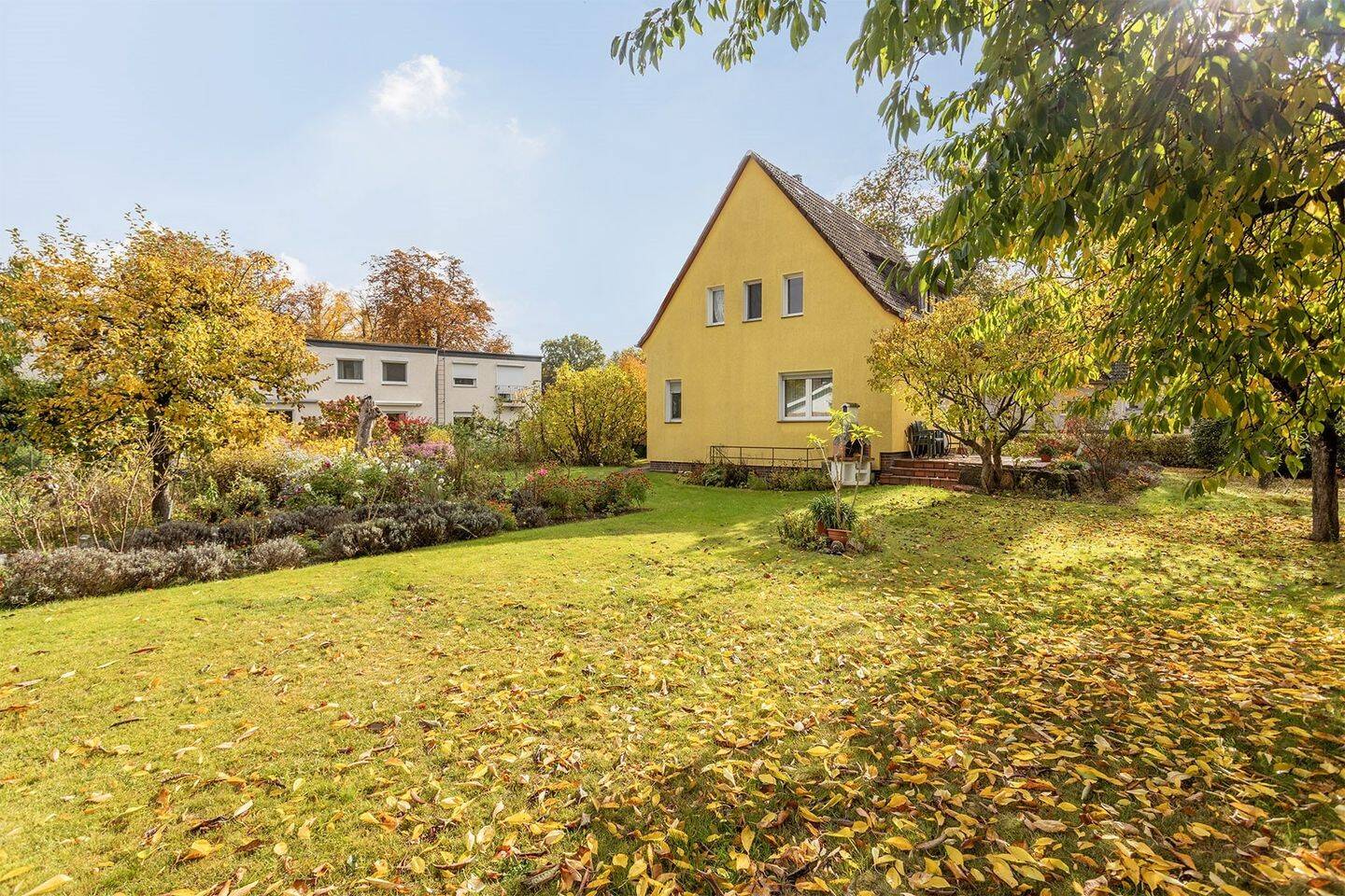 *** Zukunft trifft Charme *** – EFH freistehend auf großzügigem Grundstück – 12307 Berlin – Vorschaubild 4