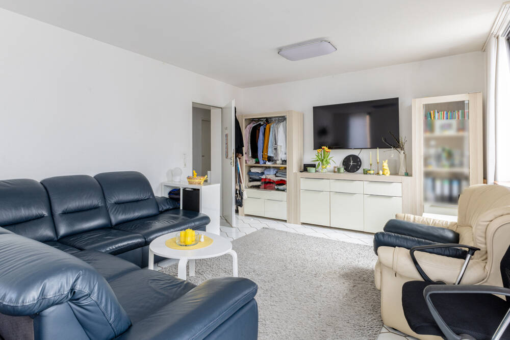 Kerpen-Horrem: Vermietete, helle 2-Zimmerwohnung mit Außenstellplatz, 50169 Kerpen