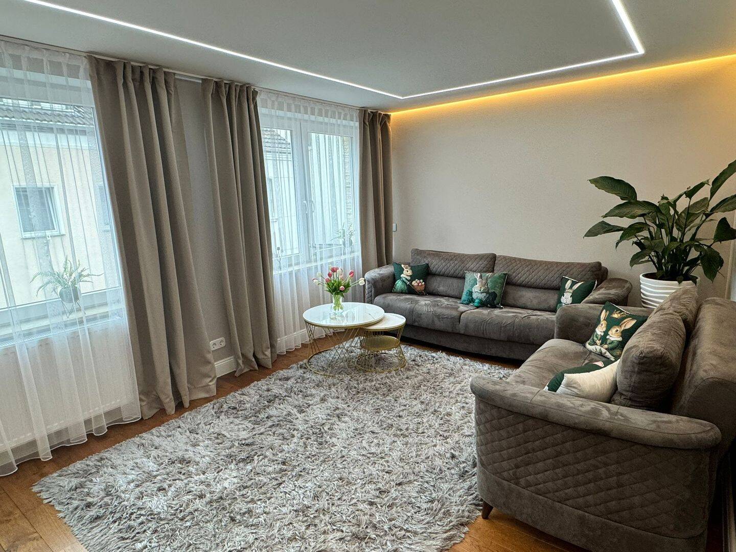 Hier werden Sie sich Wohlfühlen – Stilvoll modernisiertes Reihenhaus, 52353 Düren