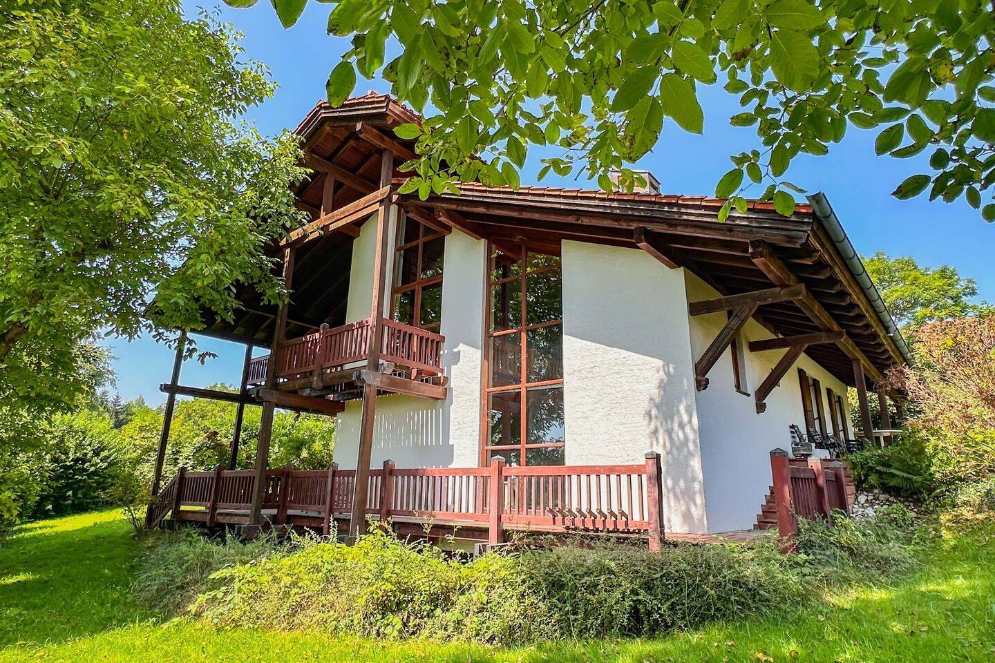 Außergewöhnliches Architektenhaus im Herzen des Chiemgaus, 83355 Grabenstätt