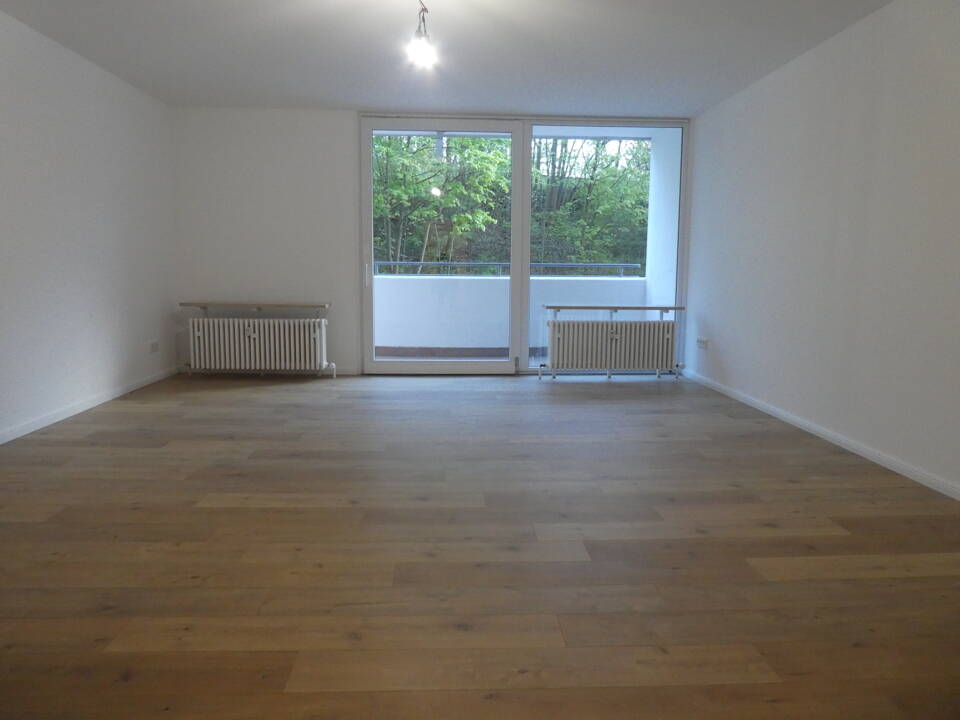 Modernisiert und einzugbereit – attraktive Wohnung mit Balkon und Tageslichtbad!, 61352 Bad Homburg v.d. Höhe