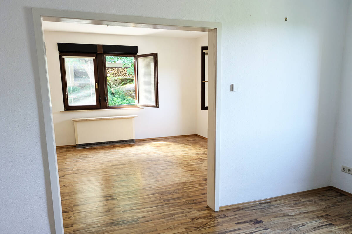 Traumhaftem Blick über Erbach, toller Garten, gepflegtes Einfamilienhaus – Ihre Chance!, 64711 Erbach