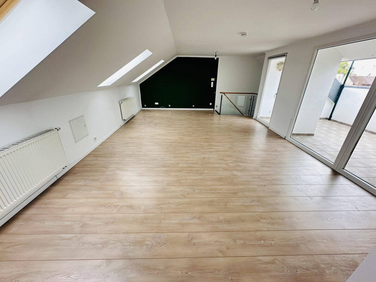 Helle Maisonette mit Dachterrasse, 90459 Nürnberg