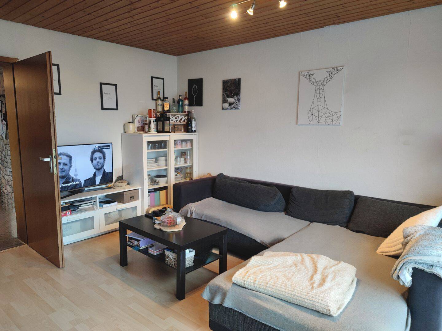 kl. DG-Wohnung mit Balkon, 76228 Karlsruhe