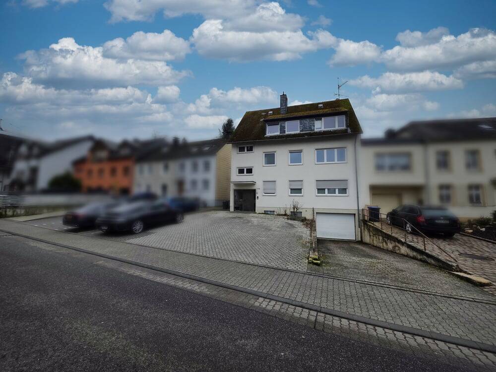 Gepflegte 4-Zimmer-Wohnung mit Ausbaupotenzial sowie Garagen und Parkplatz in Trier-Olewig – 54295 Trier – Vorschaubild 3