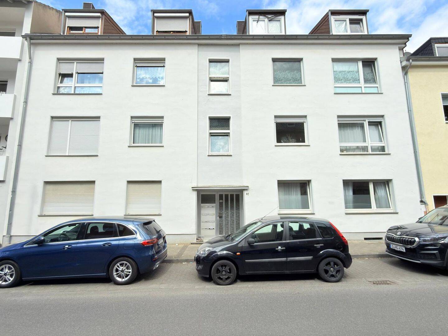 Attraktive 3-Zimmer-Erdgeschosswohnung mit Balkon u. direktem Gartenzugang in zentraler Lage von Düren, 52351 Düren