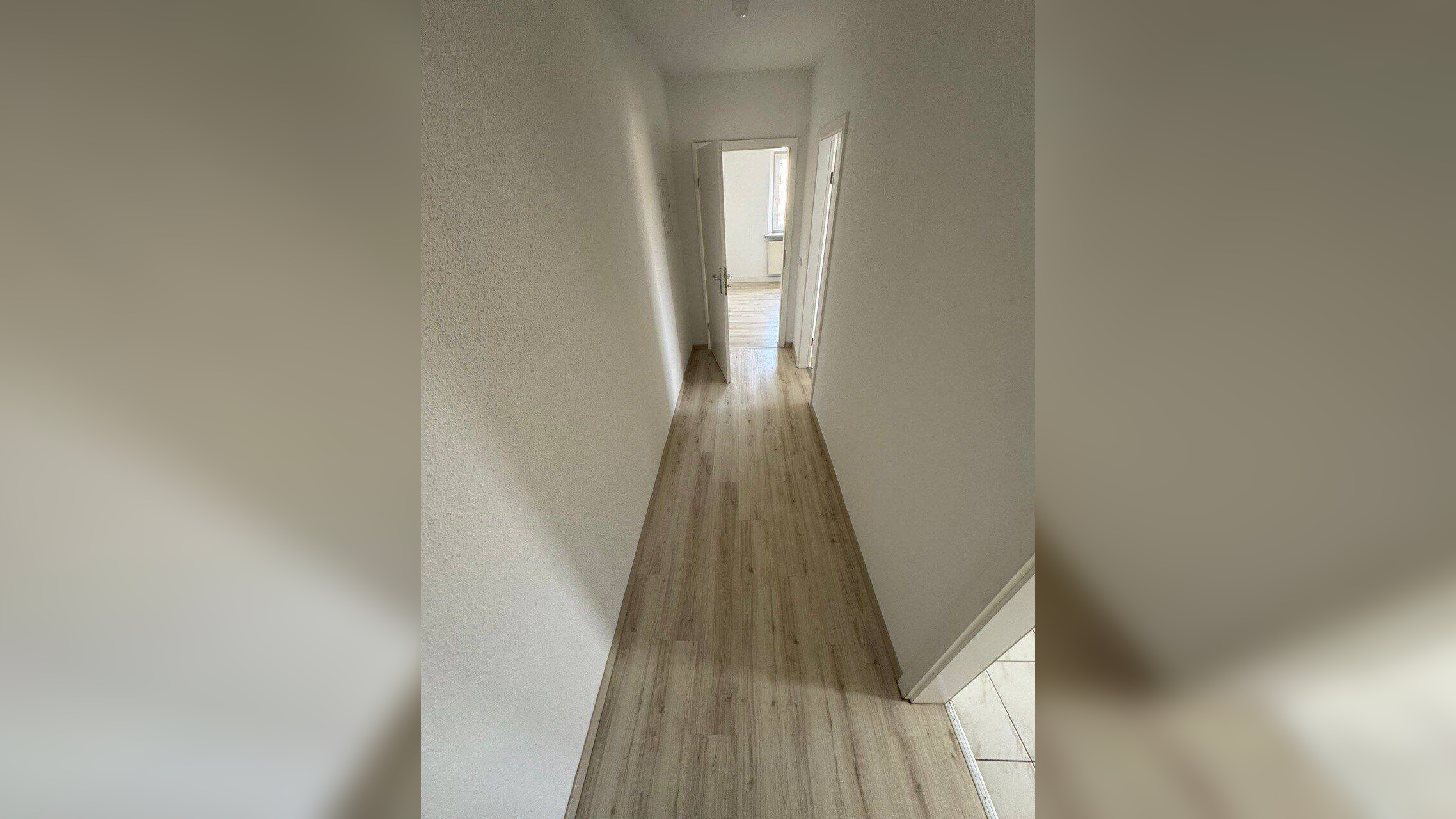 ***2 Monate Kaltmietfrei*** Helle 2-Zimmer-Wohnung im 2. Obergeschoss in Glauchau, 8371 Glauchau