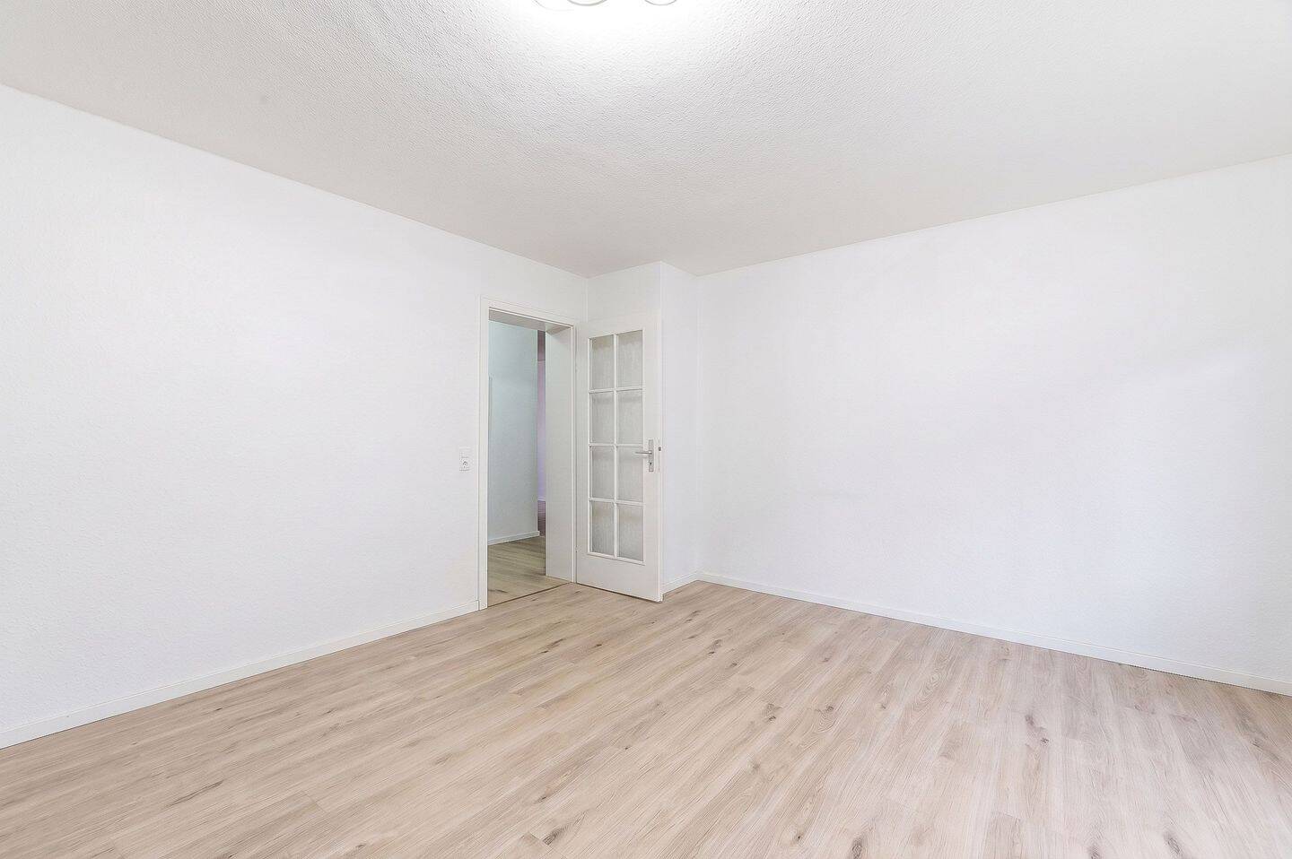 Wohn- & Geschäftshaus in zentraler Lage Feuerbachs – Investment mit Entwicklungspotenzial, 70469 Stuttgart (Feuerbach Zuffenhausen)