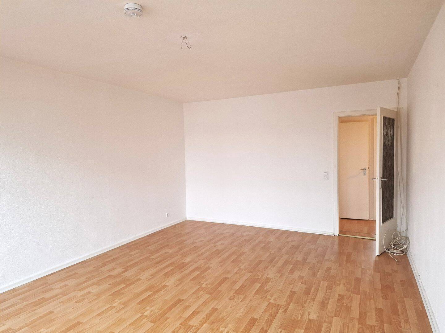 Solide Zwei-Zimmer-Wohnung in zentraler Lage von Bremerhaven-Geestemünde, 27570 Bremerhaven (Geestemünde)