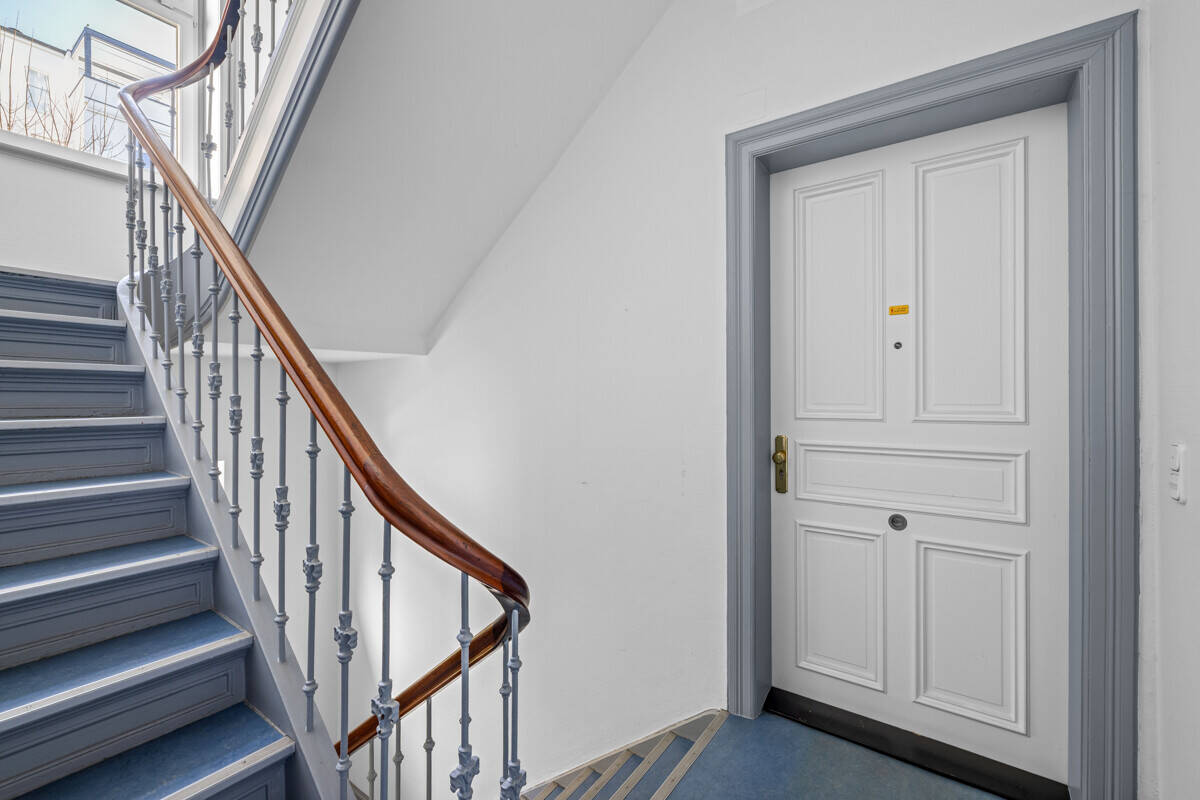 Charmante 4 Zimmer Altbauwohnung mit Balkon und zwei Bädern im Herzen von Harvestehude