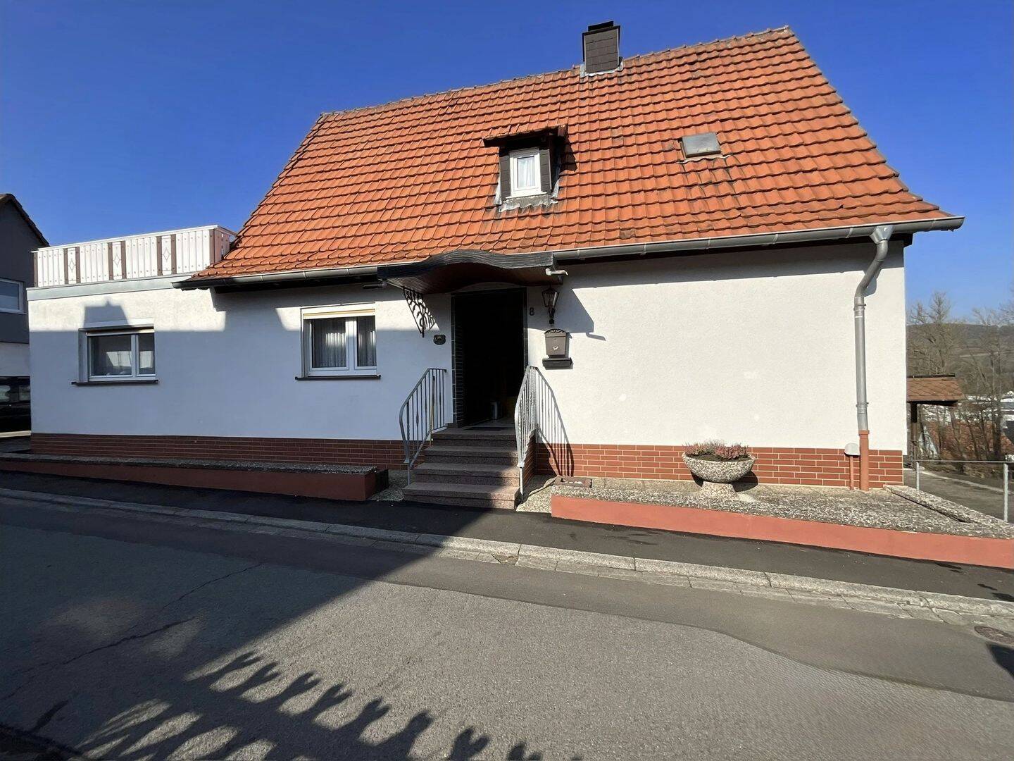 Einfamilienhaus mit viel Potenzial!, 36205 Sontra